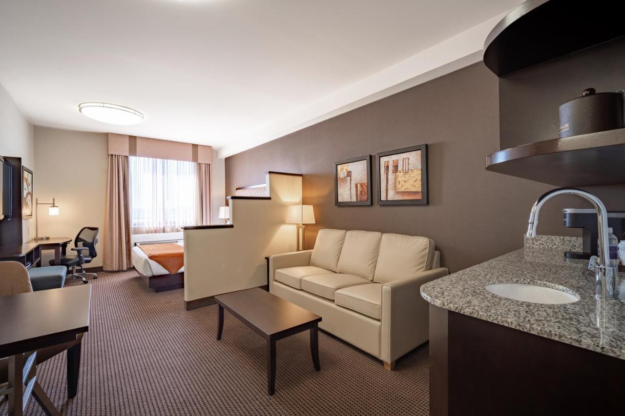 Acclaim Hotel By Clique YYC Exteriér fotografie