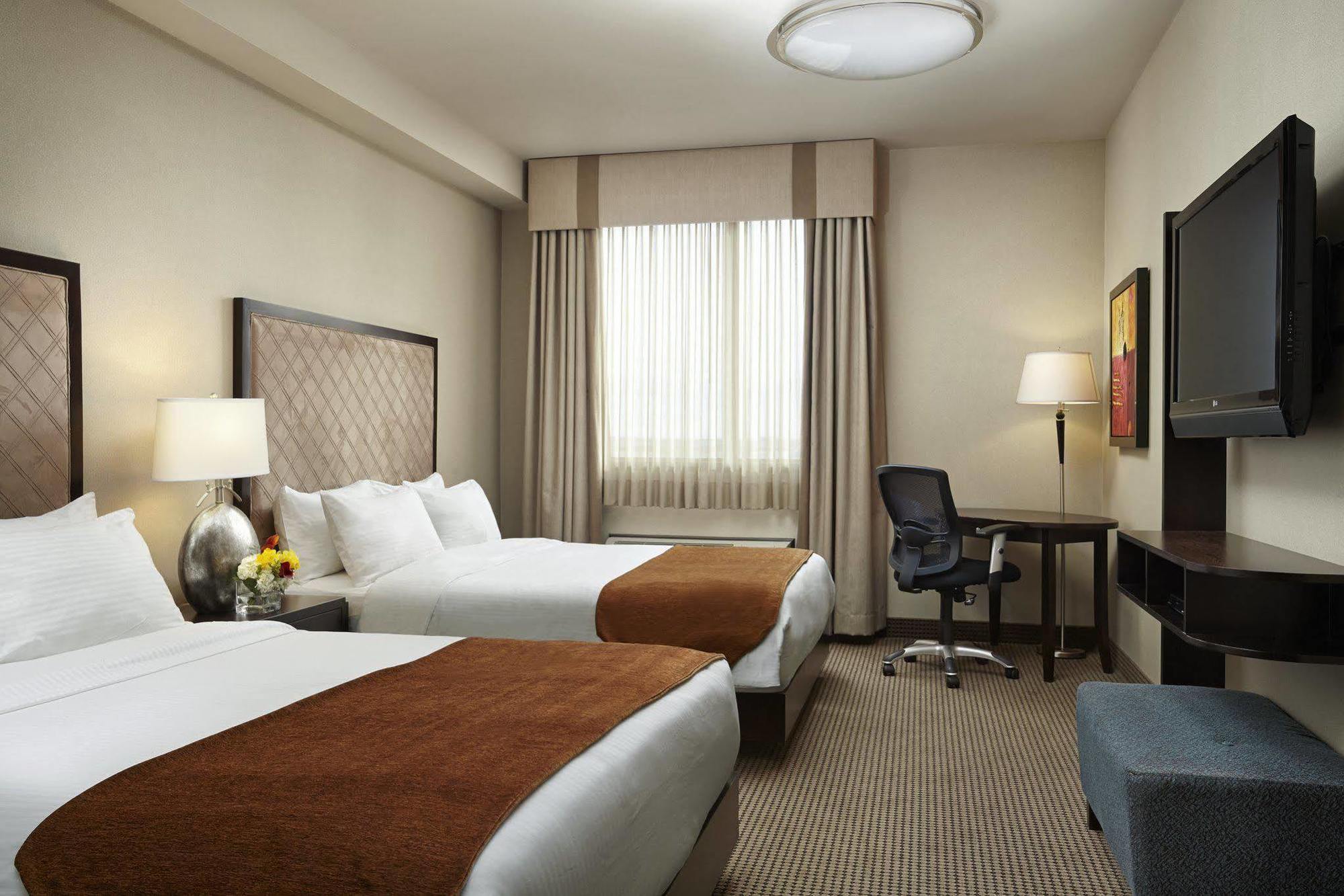 Acclaim Hotel By Clique YYC Exteriér fotografie