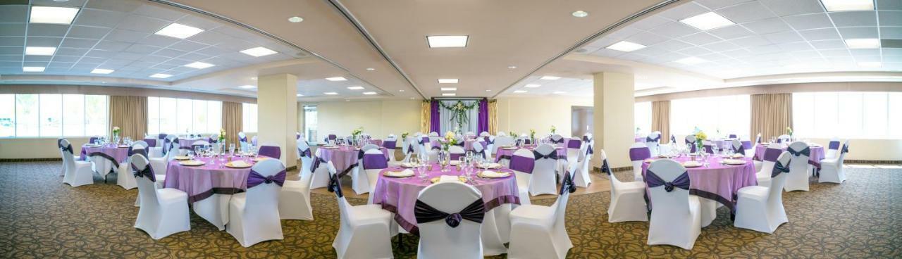 Acclaim Hotel By Clique YYC Exteriér fotografie